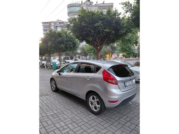 Sahibinden Ford Fiesta 1.4 Titanium 2011 Model