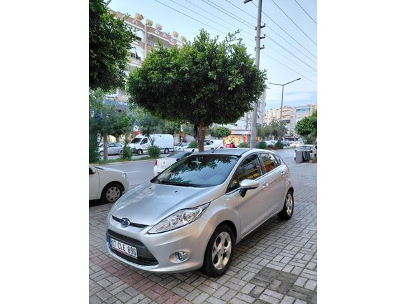 Sahibinden Ford Fiesta 1.4 Titanium 2011 Model