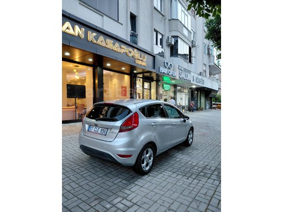 Sahibinden Ford Fiesta 1.4 Titanium 2011 Model