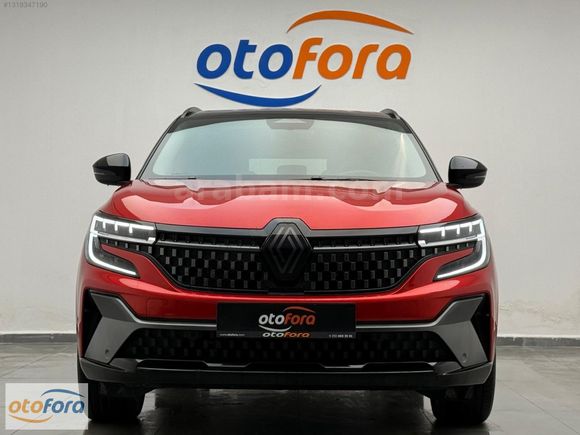 OTOFORA 2025 RENAULT AUSTRAL 1.3 HYBRİD ESPRİT ALPİNE CAM TAVAN