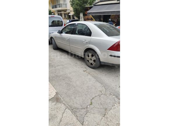 TAKASLI Ford Mondeo 2.0 Trend 2002 Model