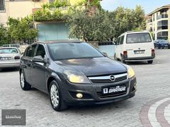 V8 Garage'dan 2011 Opel Astra 138.000 km'de / Enjoy/ benzinli