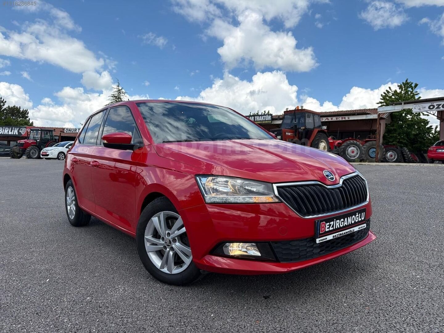 Galeriden Skoda Fabia 1.0 TSI Premium 2021 Model Kırşehir 115.775 km Kırmızı 1
