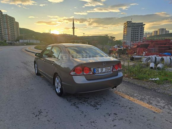 Sahibinden Honda Civic 1.6i VTEC Elegance 2009 Model 