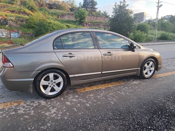 Sahibinden Honda Civic 1.6i VTEC Elegance 2009 Model 