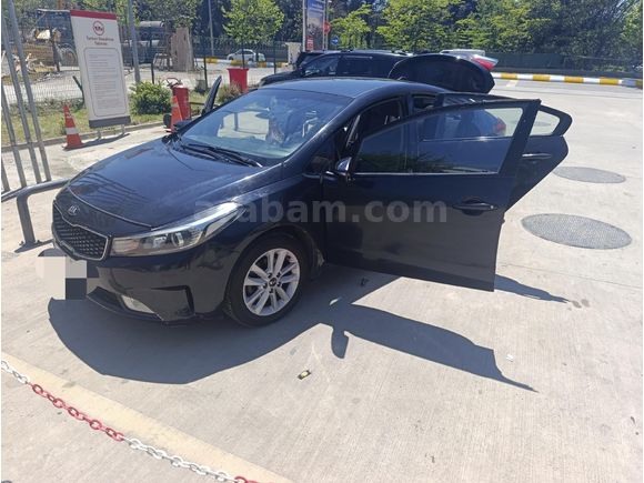Sahibinden Kia Cerato 1.6 CRDi Concept 2017 Model