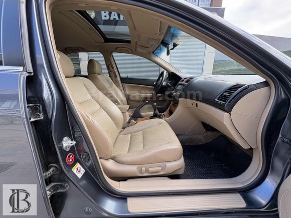 SAHİBİNDEN TEMİZ HONDA ACCORD