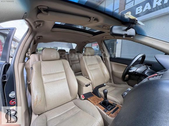 SAHİBİNDEN TEMİZ HONDA ACCORD