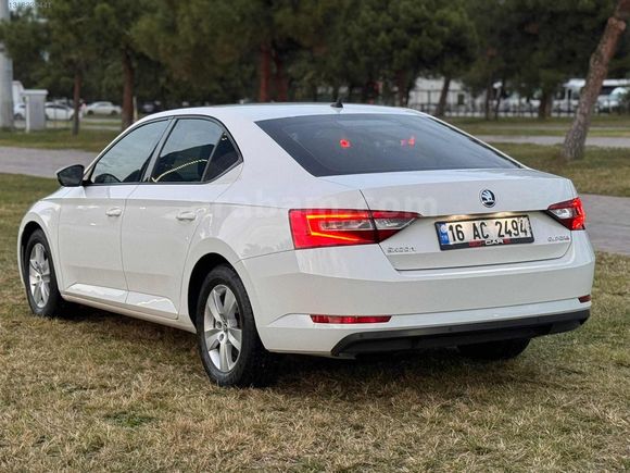 2017 MODEL 206.000 KM DE 1.6 TDİ OTOMATİK SUPER B