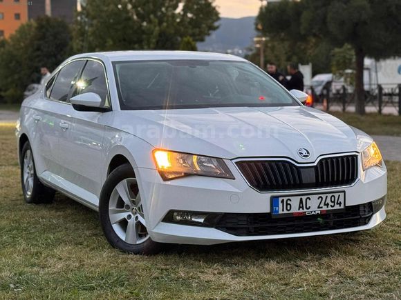 2017 MODEL 206.000 KM DE 1.6 TDİ OTOMATİK SUPER B