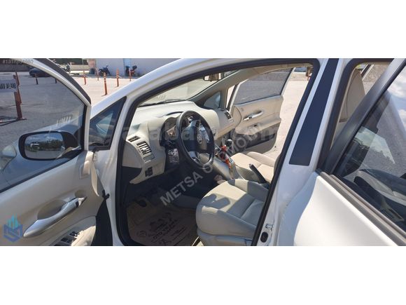 METSA'DAN 2012 MODEL AURİS 1.4 DİZEL MANUEL 125.000 KM