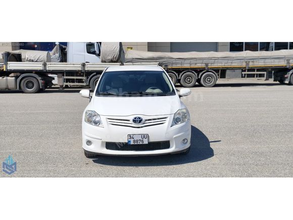 METSA'DAN 2012 MODEL AURİS 1.4 DİZEL MANUEL 125.000 KM