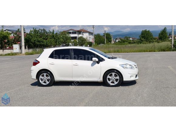 METSA'DAN 2012 MODEL AURİS 1.4 DİZEL MANUEL 125.000 KM