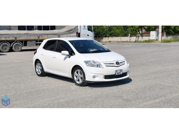 METSA'DAN 2012 MODEL AURİS 1.4 DİZEL MANUEL 125.000 KM