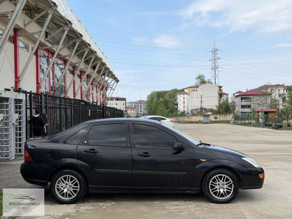 2001-FORD-FOCUS-GHIA-1.6-SANRUF-312.000 KM