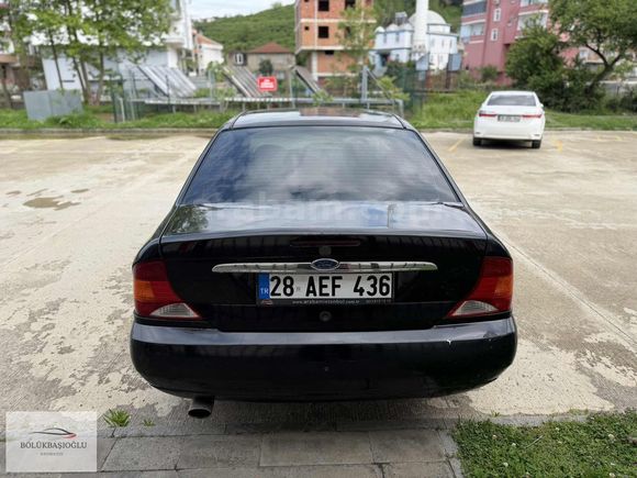 2001-FORD-FOCUS-GHIA-1.6-SANRUF-312.000 KM