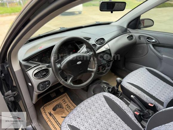 2001-FORD-FOCUS-GHIA-1.6-SANRUF-312.000 KM