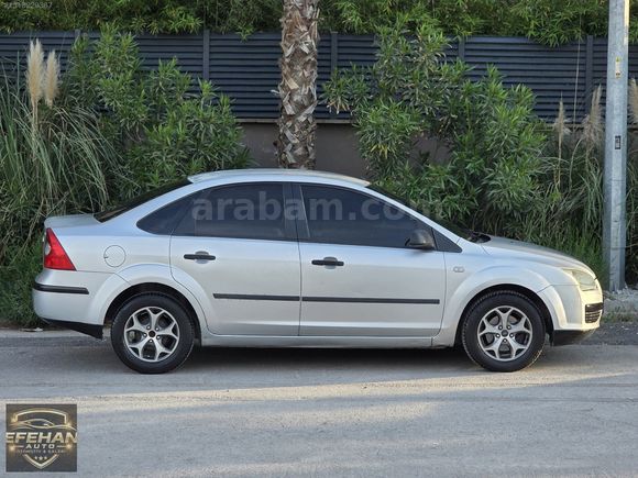 EFEHAN AUTO'DAN 2005 FORD FOCUS