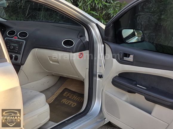 EFEHAN AUTO'DAN 2005 FORD FOCUS