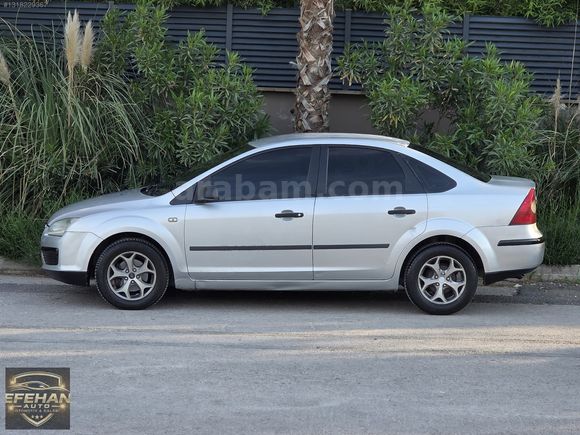 EFEHAN AUTO'DAN 2005 FORD FOCUS