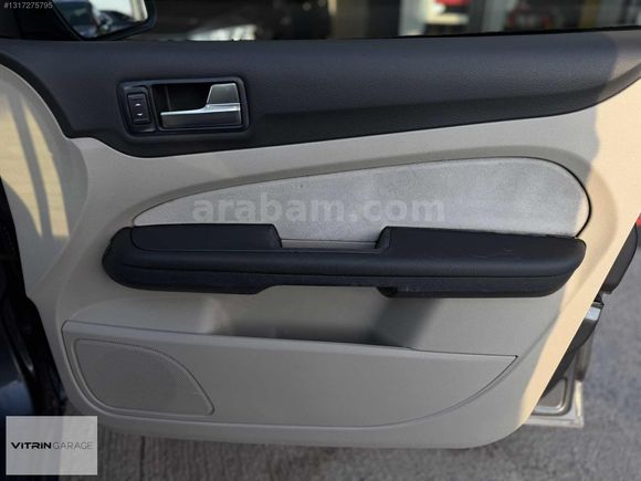 2006 FORD FOCUS 1.6 TDCI GHIA MANUEL SUNROOF
