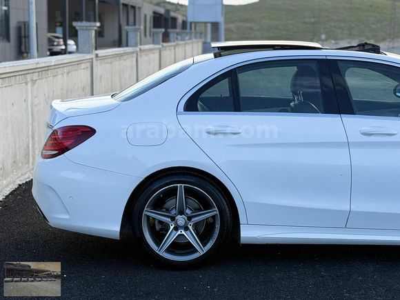 KOŞAR OTO'DAN DÜŞÜK KM C200D AMG