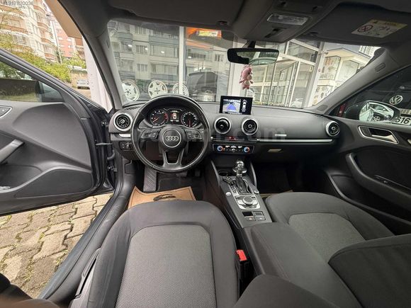 BB BEYCAR DAN AUDİ A3 DÜŞÜK KM HATASIZ CAM TAVAN