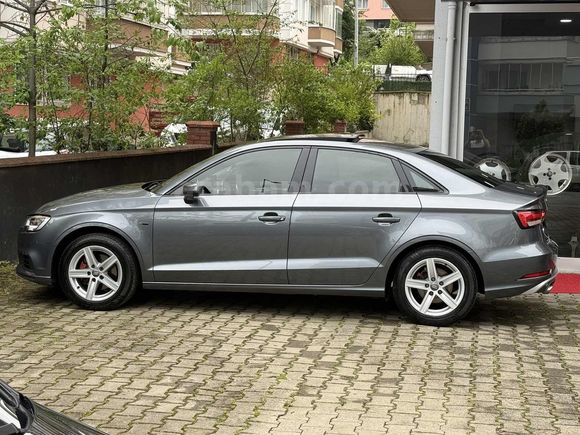 BB BEYCAR DAN AUDİ A3 DÜŞÜK KM HATASIZ CAM TAVAN