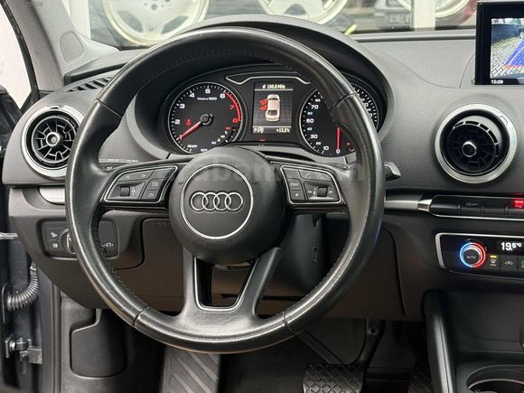 BB BEYCAR DAN AUDİ A3 DÜŞÜK KM HATASIZ CAM TAVAN