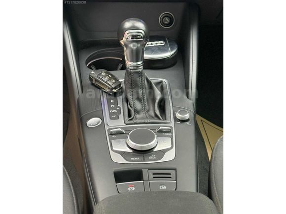 BB BEYCAR DAN AUDİ A3 DÜŞÜK KM HATASIZ CAM TAVAN