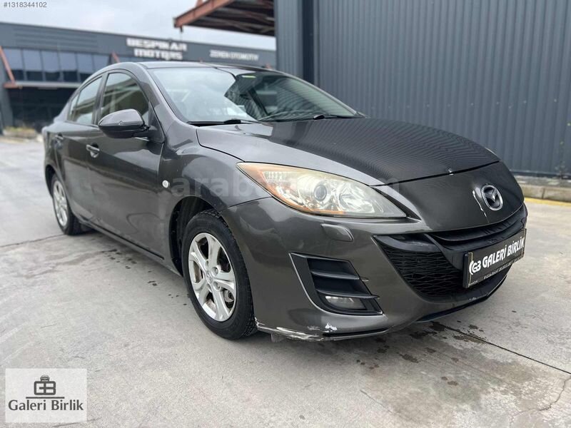 Galeriden Mazda 3 1.6 Touring 2010 Model Sakarya 265.000 km Füme