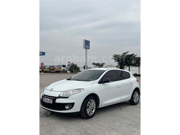 Sahibinden Renault Megane 1.6 Extreme 2012 Model  207.900 km Beyaz