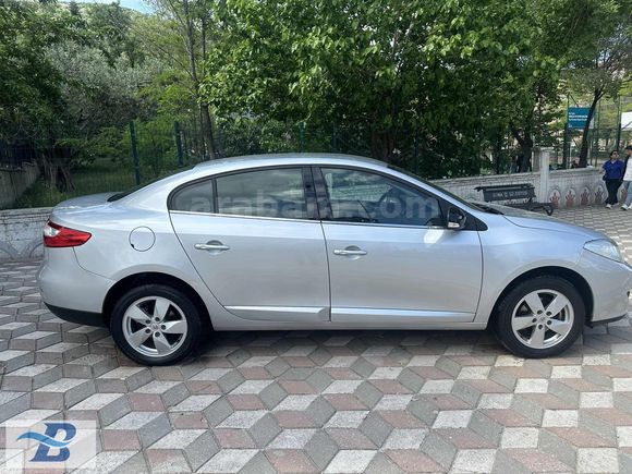 2012 MODEL RENAULT FULUENCE 1.6 BENZİNLİ 80 BİN KM EXTREM HATASZ