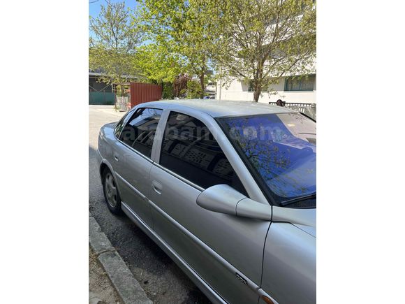 Sahibinden Opel Vectra 2.0 CDX 2001 Model 