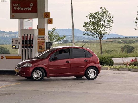 Emsalsiz Temizlikte Red Line C3 Otomatik Vites 185bin Km de