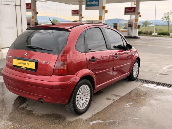 Emsalsiz Temizlikte Red Line C3 Otomatik Vites 185bin Km de