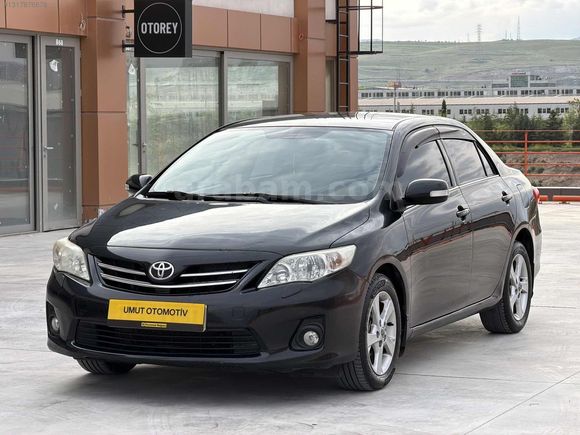 2012 MODEL OTOMATİK MAKYAJLI COROLLA ELAGANT EN DOLUSU CAM GİBİ