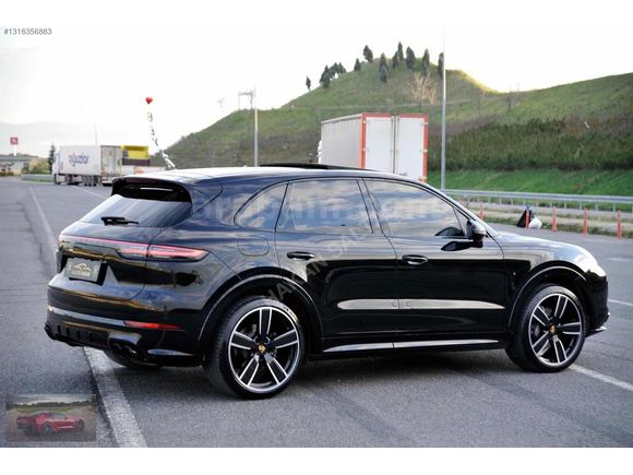2023 PORSCHE CAYENNE 3.0 V6 BOSE -PLATIUM HEAD UP
