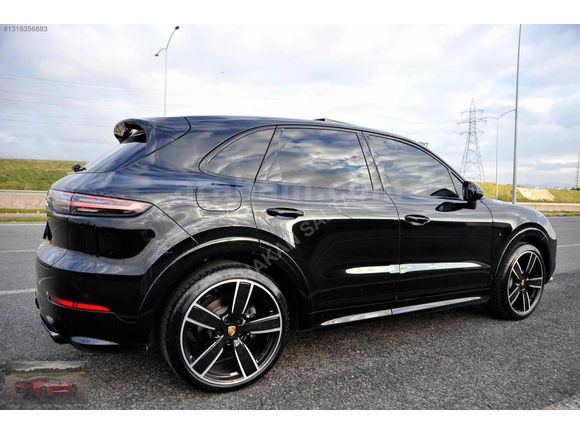 2023 PORSCHE CAYENNE 3.0 V6 BOSE -PLATIUM HEAD UP