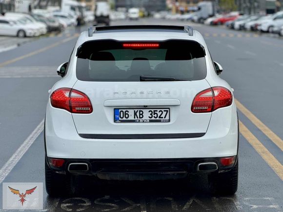 2012 MODEL PORSCHE CAYENNE DEĞİŞENSZ ARKA KLİMA PUSULA NAVİ SAAT