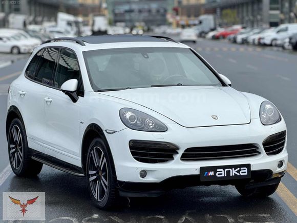 2012 MODEL PORSCHE CAYENNE DEĞİŞENSZ ARKA KLİMA PUSULA NAVİ SAAT
