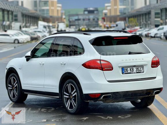 2012 MODEL PORSCHE CAYENNE DEĞİŞENSZ ARKA KLİMA PUSULA NAVİ SAAT