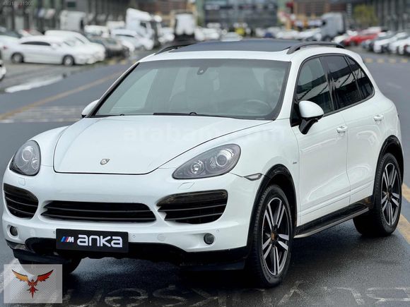 2012 MODEL PORSCHE CAYENNE DEĞİŞENSZ ARKA KLİMA PUSULA NAVİ SAAT