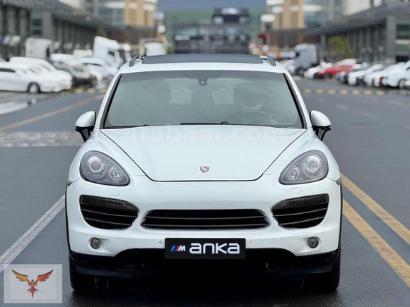 2012 MODEL PORSCHE CAYENNE DEĞİŞENSZ ARKA KLİMA PUSULA NAVİ SAAT