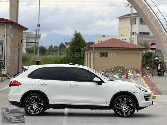 MÜKEMMEL KONDİSYONDA 2011 YENİ PORCHE CAYENNE FULL