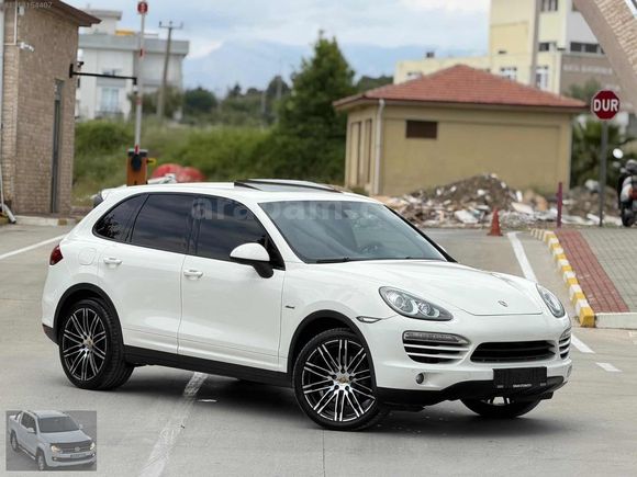 MÜKEMMEL KONDİSYONDA 2011 YENİ PORCHE CAYENNE FULL