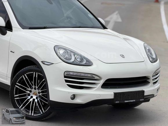 MÜKEMMEL KONDİSYONDA 2011 YENİ PORCHE CAYENNE FULL