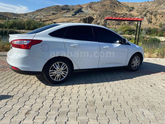 Sahibinden Ford Focus 1.6 Ti-VCT Trend X 2012 Model