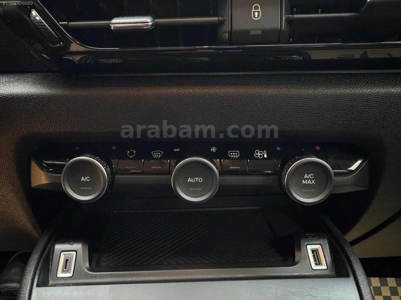 KÖŞK'TEN 46 BİNDE 2024 CITROEN C4X 1.2 Puretech %20 KDV'Lİ