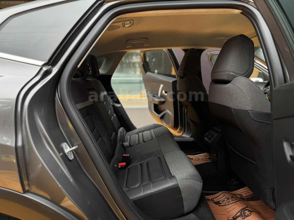 KÖŞK'TEN 46 BİNDE 2024 CITROEN C4X 1.2 Puretech %20 KDV'Lİ